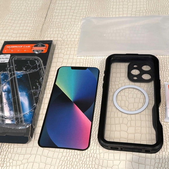 New Waterproof 360 Built In Screen Protectors Front/Back Case iPhone 16 ProMax - Picture 2 of 9